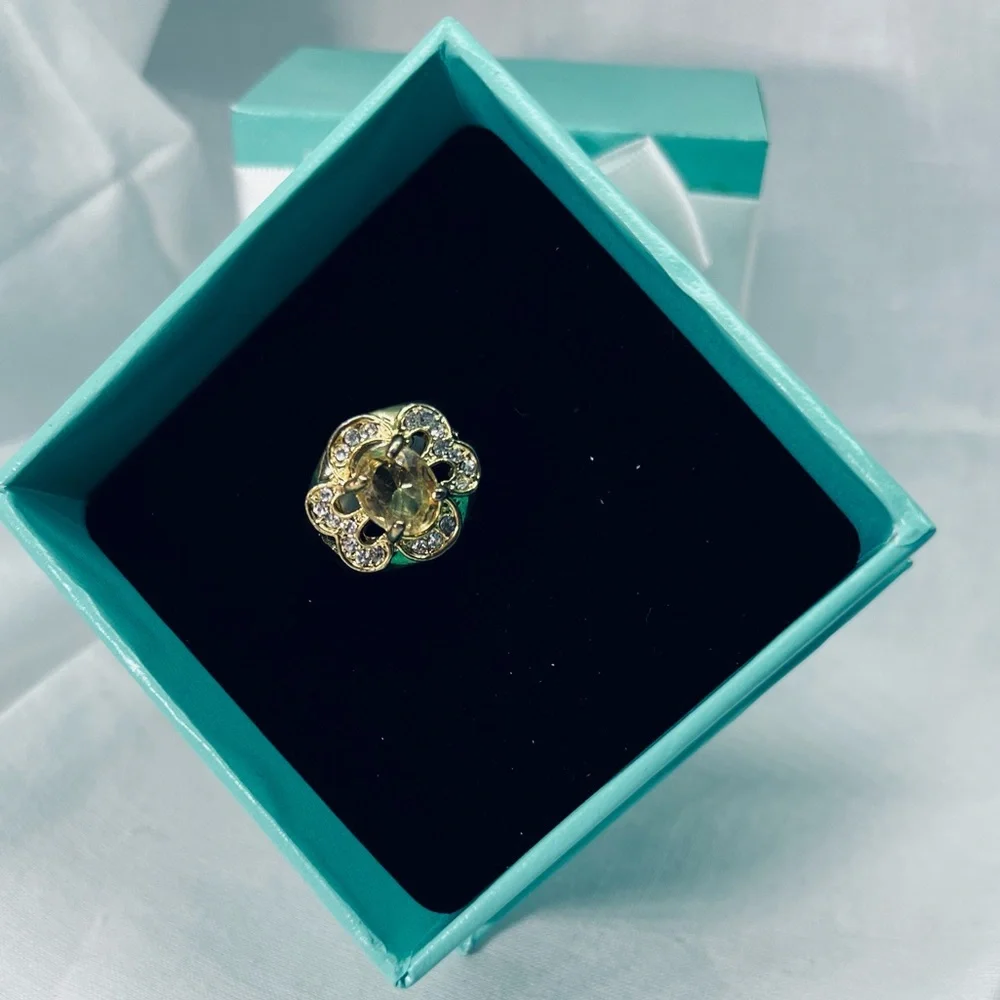 Gorgeous Big Statement Ring Vintage Deadstock 90s Glam